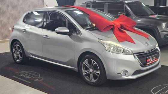 PEUGEOT 208 1.6 GRIFFE 16V FLEX 4P AUTOMÁTICO